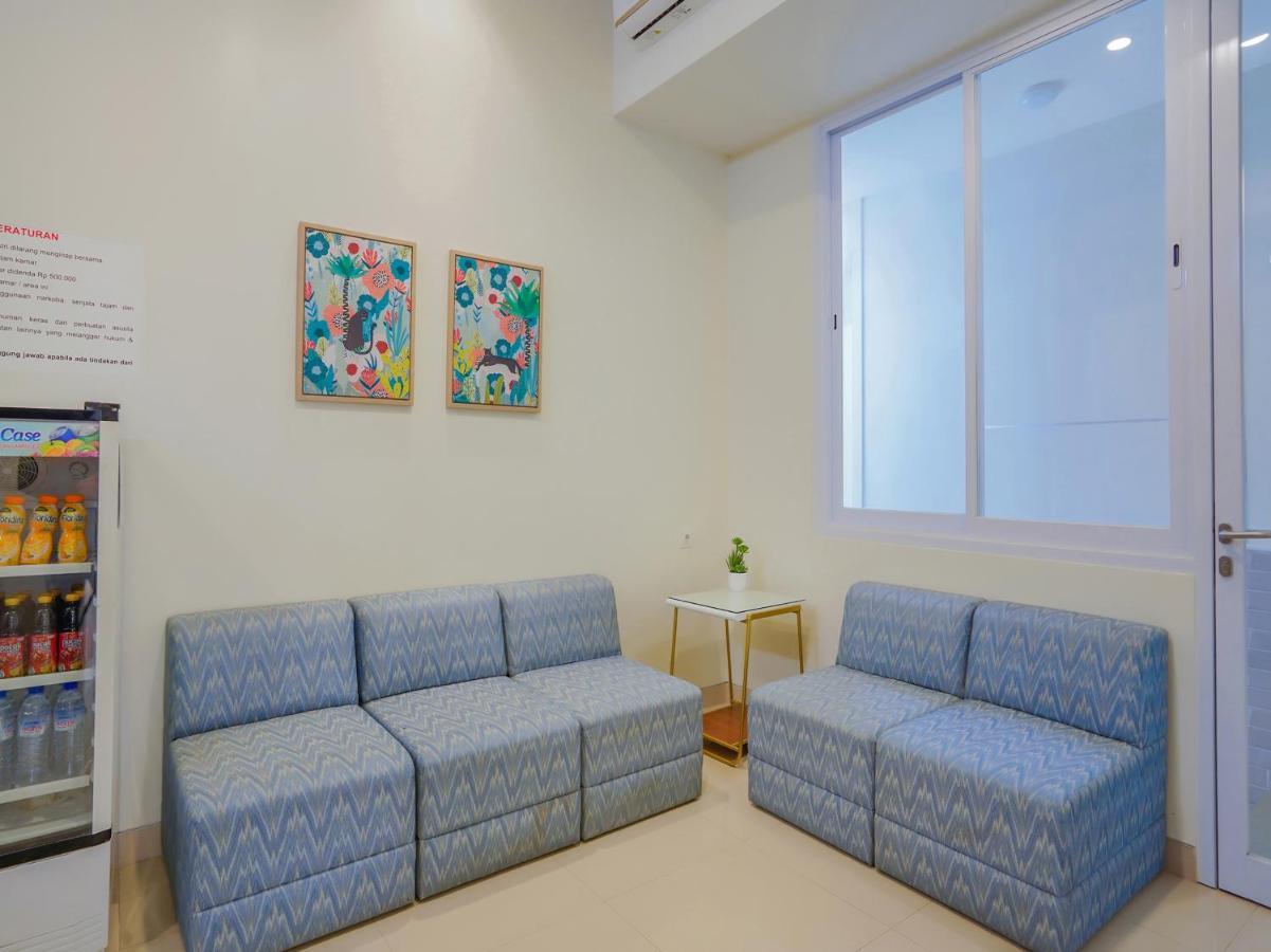 Super Oyo Capital O 90336 Olive Guest House Surabaya Exterior foto